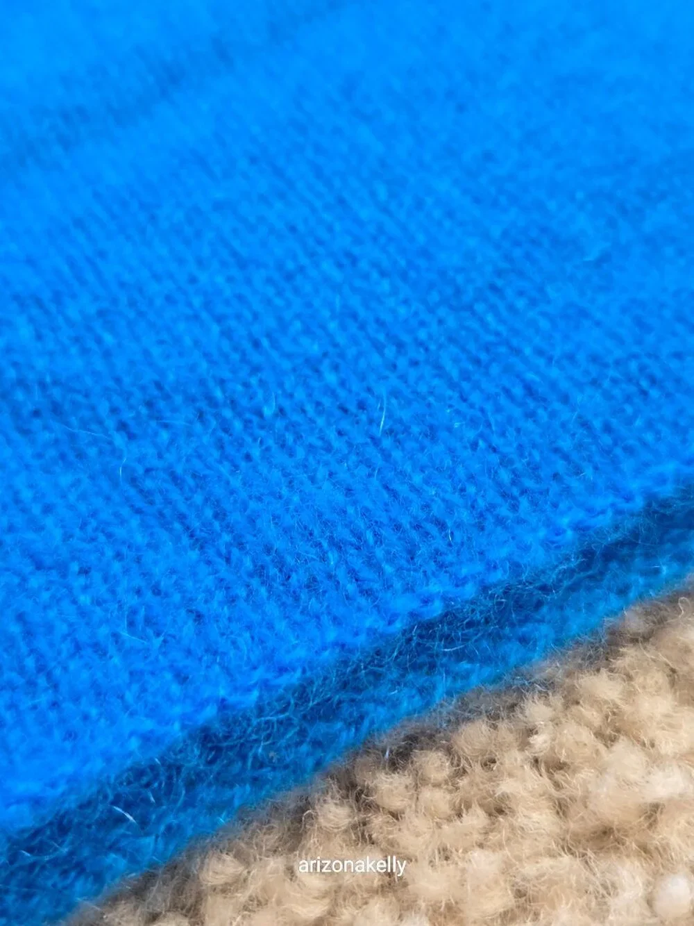 NWOT White + Warren Cashmere Travel Wrap Blue
